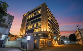 Fabhotel Royal International - Nr Mumbai International Airport